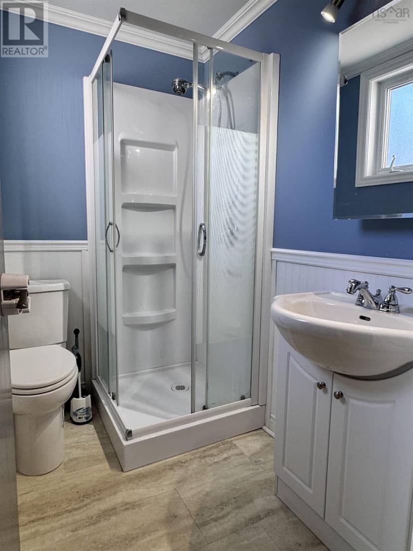 325 Reserve Street — photo 5 of 40
