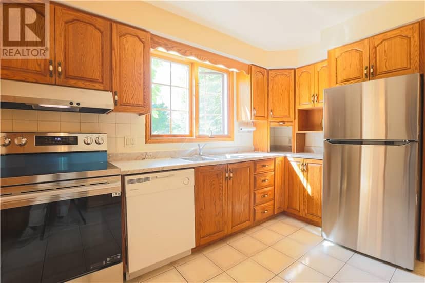 1295 Gemmell Street — photo 7 of 23