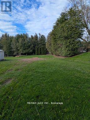 396 North Scugog Court — photo 1 of 6