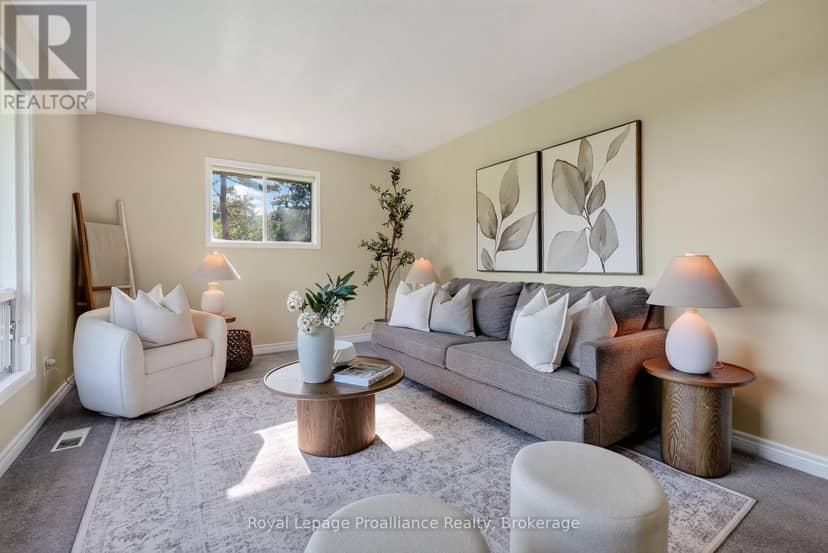 70 Simpson Street — photo 11 of 37