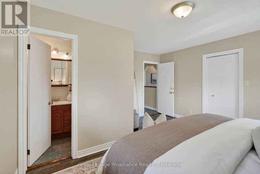 70 Simpson Street — photo 22 of 37