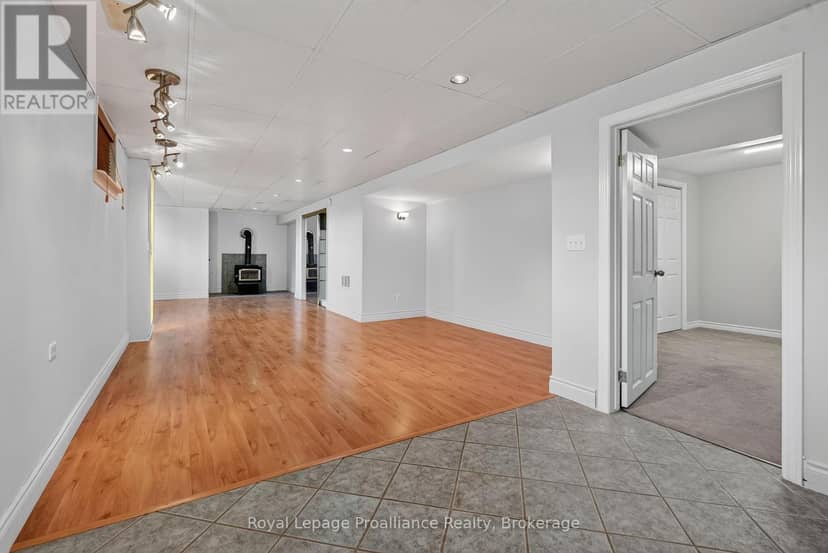 70 Simpson Street — photo 26 of 37