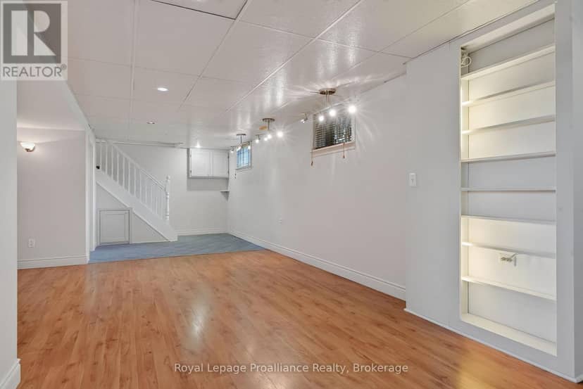 70 Simpson Street — photo 27 of 37