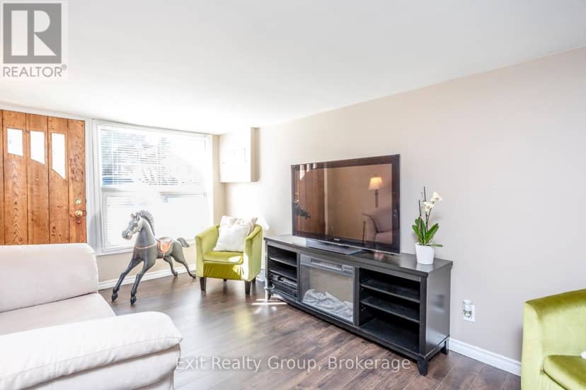 127 Leopold Street — photo 10 of 34