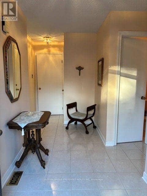 40 - 60 Fiddlers Green Road — photo 18 of 31