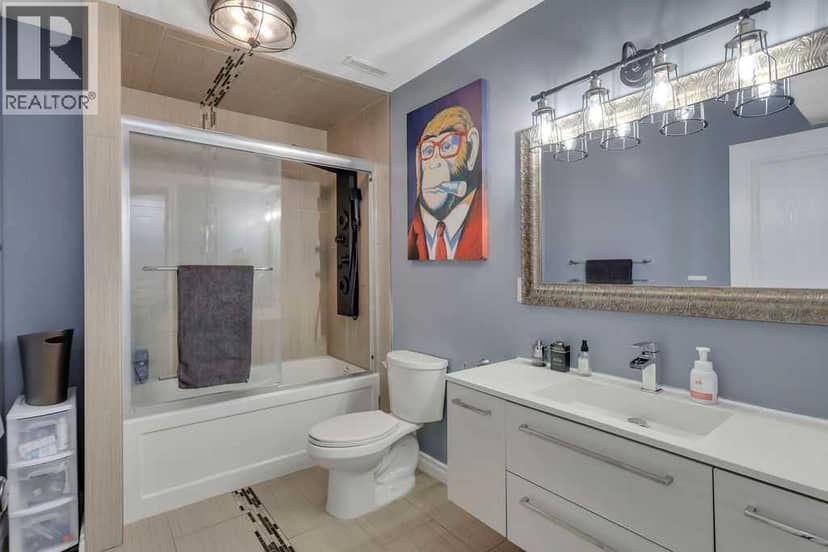 9 Valley Crescent — photo 33 of 40