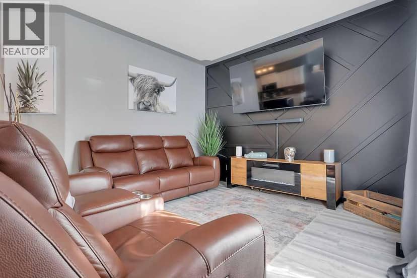 9 Valley Crescent — photo 19 of 40