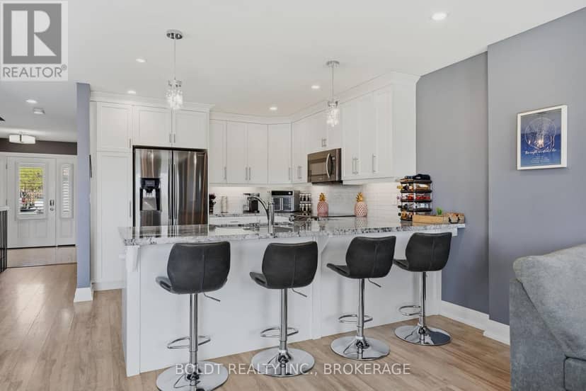 83 Hillview Road — photo 10 of 38