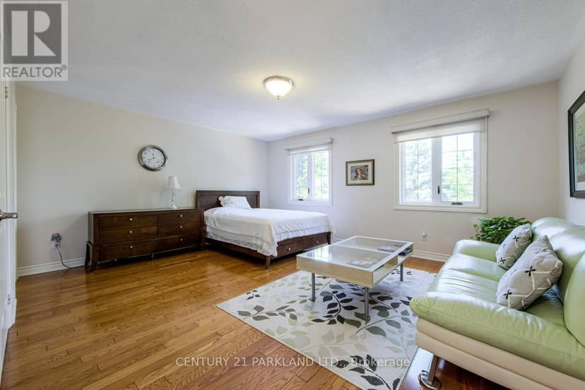112 Strathearn Avenue — photo 28 of 40
