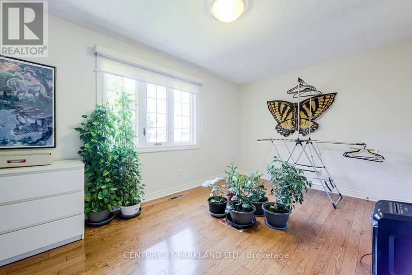 112 Strathearn Avenue — photo 37 of 40
