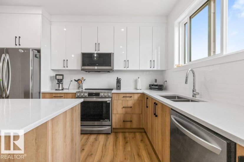 114 Castilian Bv — photo 15 of 40