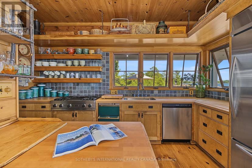 1 A307 Island — photo 31 of 40