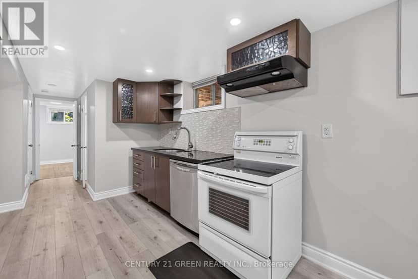 22 Quaker Crescent — photo 36 of 40
