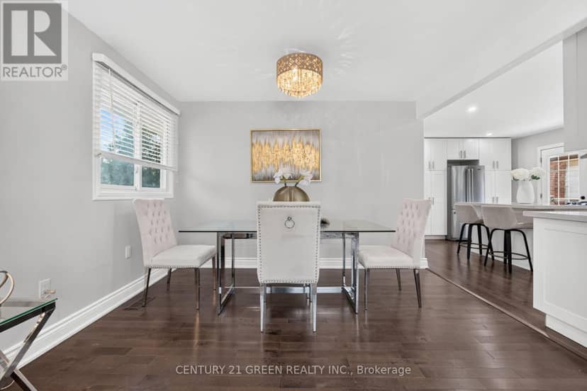 22 Quaker Crescent — photo 9 of 40