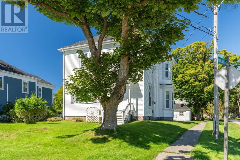 48 Albert Street — photo 2 of 31