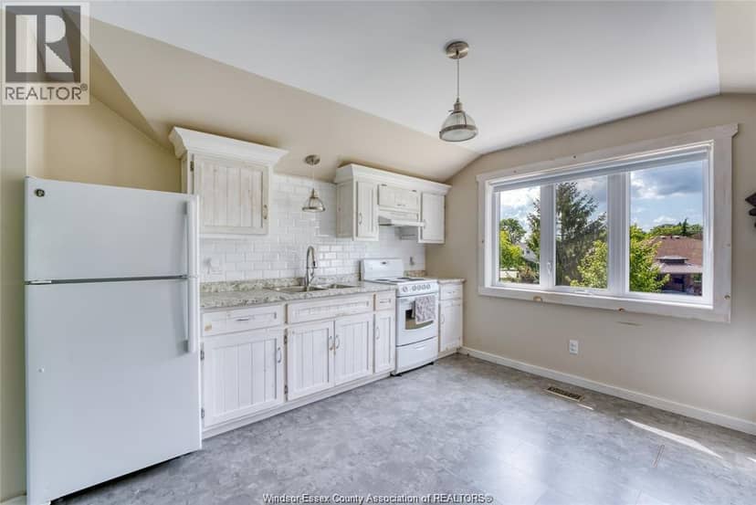 113 Beach Court — photo 12 of 40