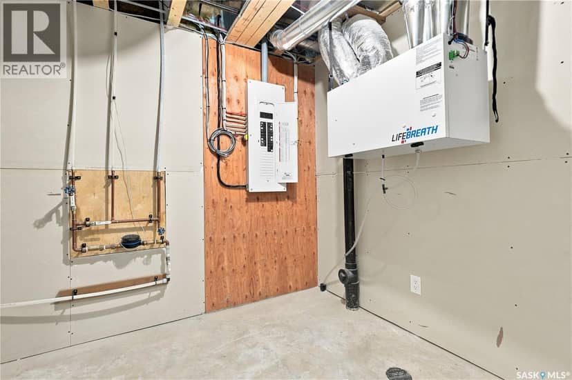 1314 Connaught Avenue — photo 40 of 40
