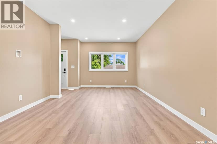 1314 Connaught Avenue — photo 7 of 40