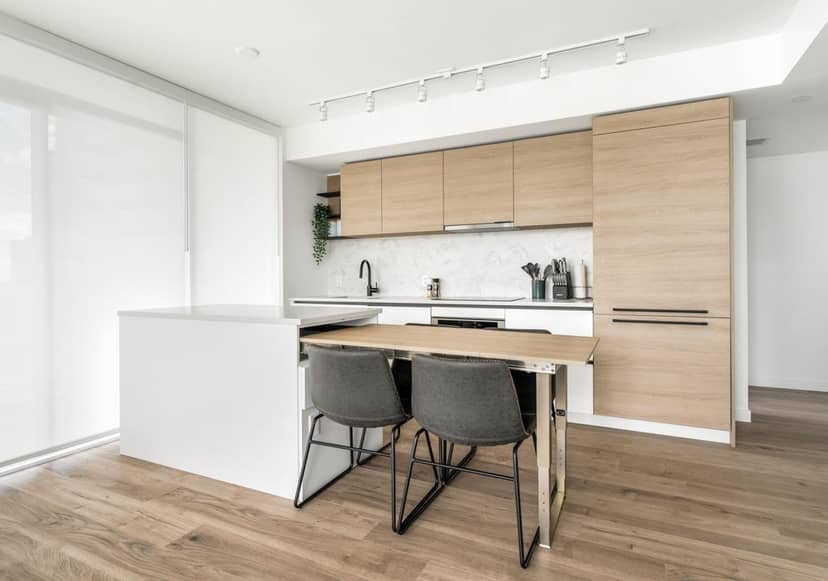 1608 13428 105 AVENUE, Surrey, photo 4