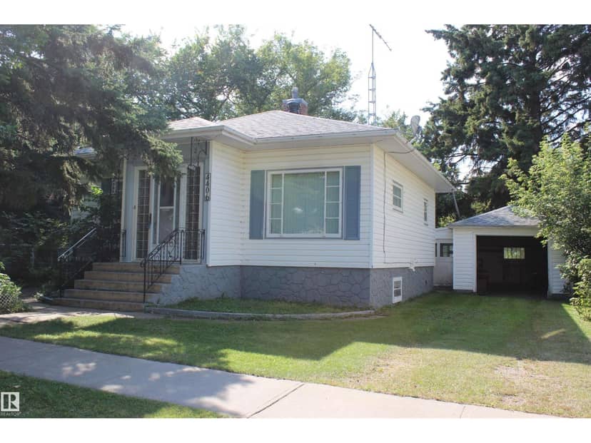 4406 49A ST, Vegreville