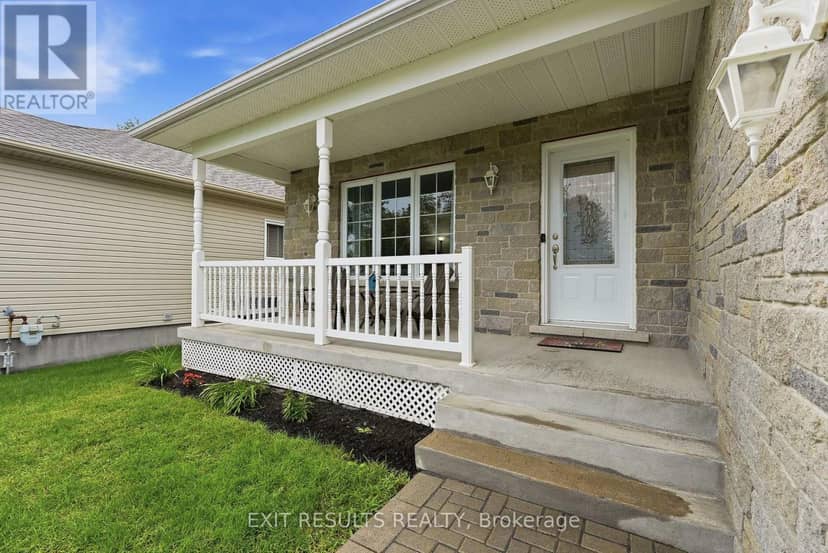 64 Giroux Street, The Nation, photo 2