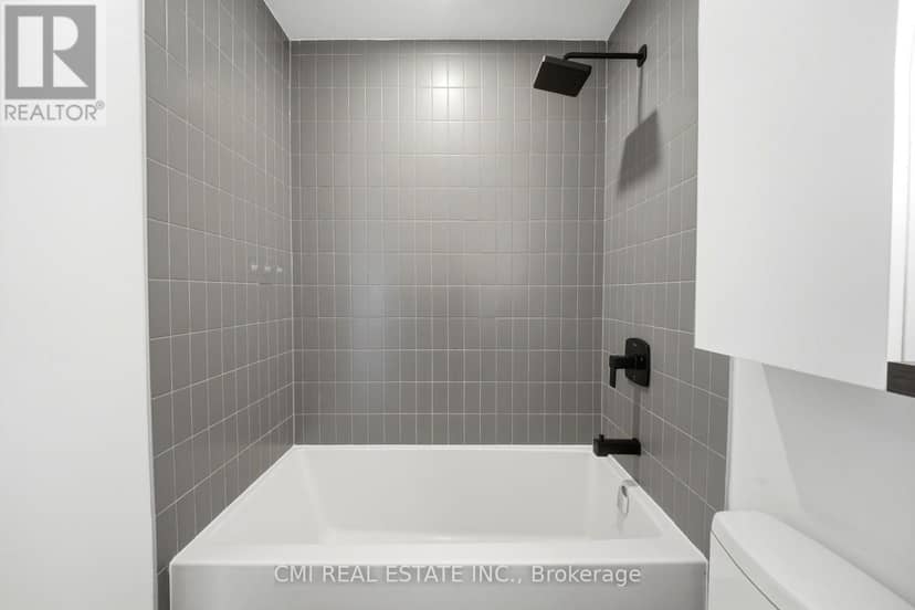 801 - 5 Defries Street — photo 20 of 32