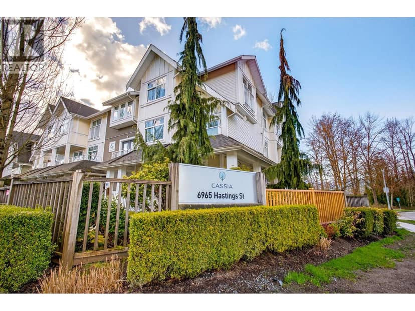 8 6965 HASTINGS STREET, Burnaby