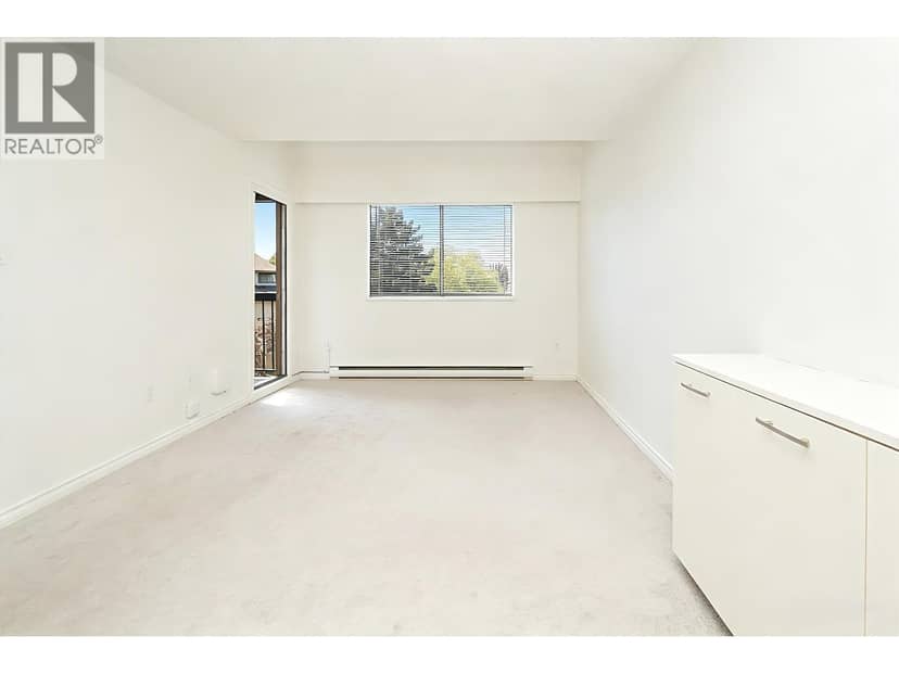 413 8120 COLONIAL DRIVE, Richmond, photo 2