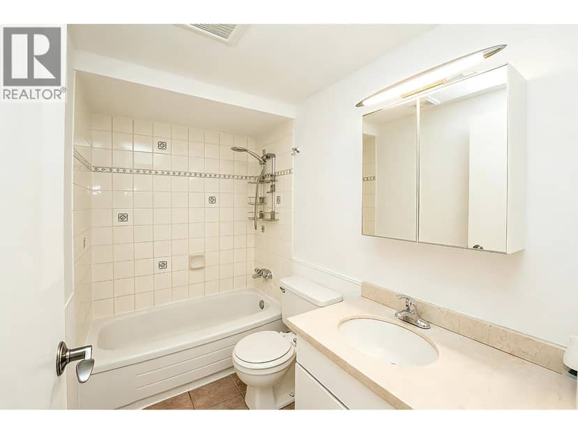 413 8120 COLONIAL DRIVE, Richmond, photo 8