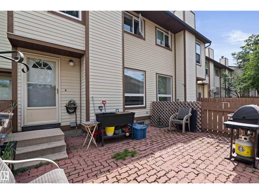 6163 38 AV NW — photo 23 of 23
