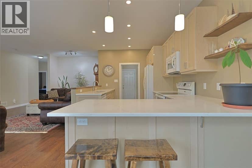 13 Oakwood Links Lane, Grand Bend, photo 8