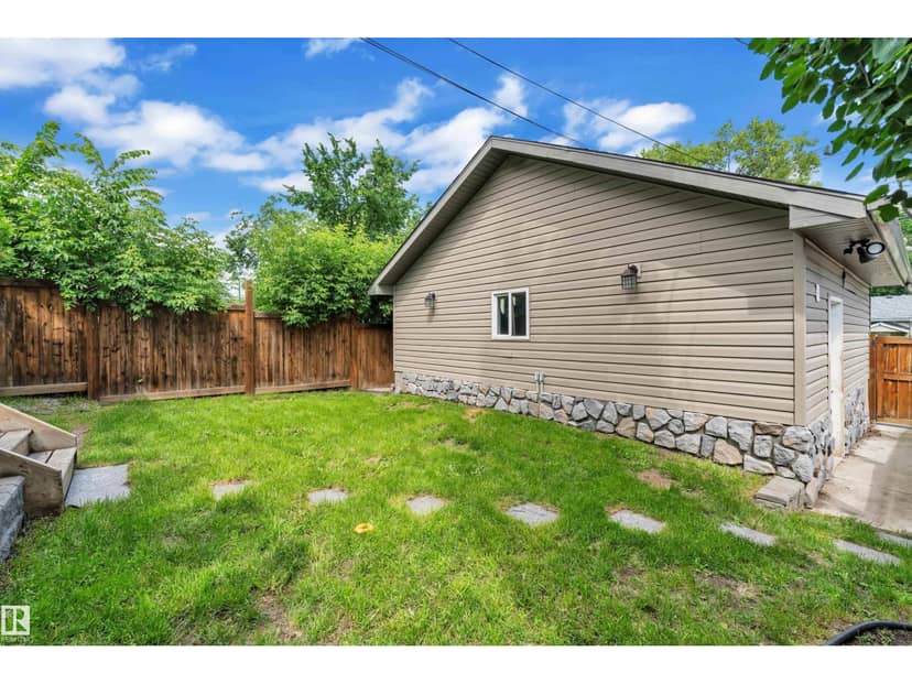 11929 63 Street NW — photo 31 of 40
