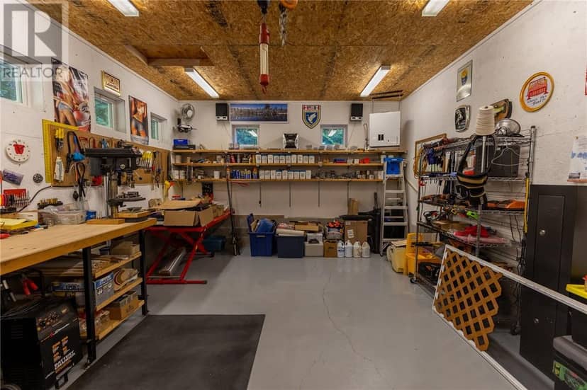75 Holmes Street — photo 36 of 40