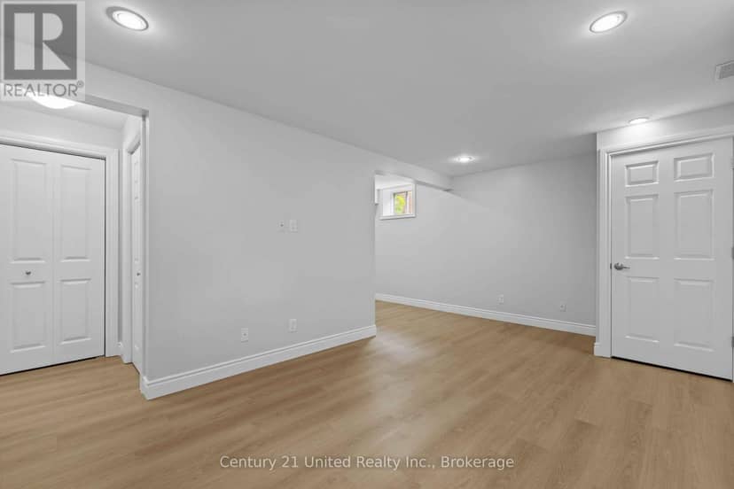 223 Antrim Street — photo 20 of 39