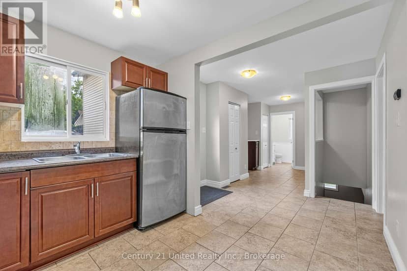 223 Antrim Street — photo 5 of 39