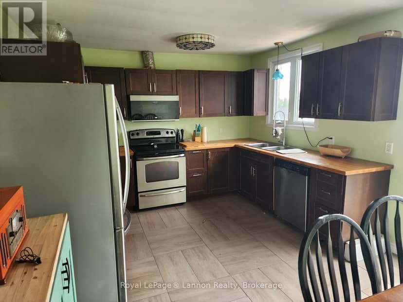 94 Lakeview Drive, Terrace Bay, photo 5