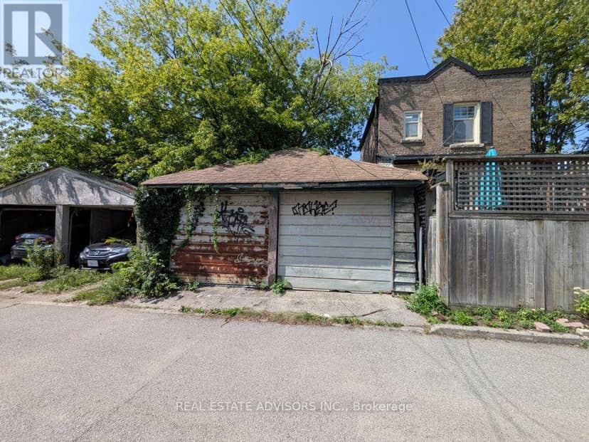 61 Greensides Avenue — photo 23 of 23