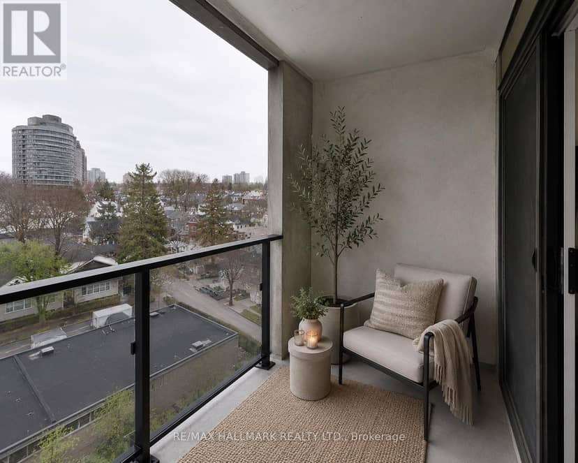 707 - 5 Soudan Avenue — photo 18 of 20