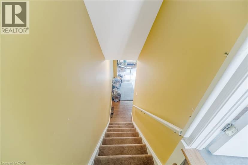 82 MILNER DOWNS Crescent — photo 34 of 40
