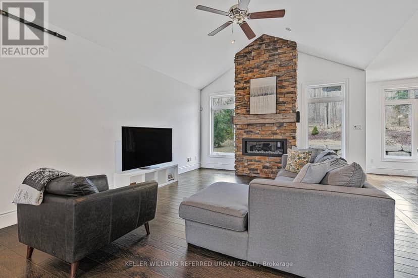 25 Heron Boulevard, Springwater, photo 6