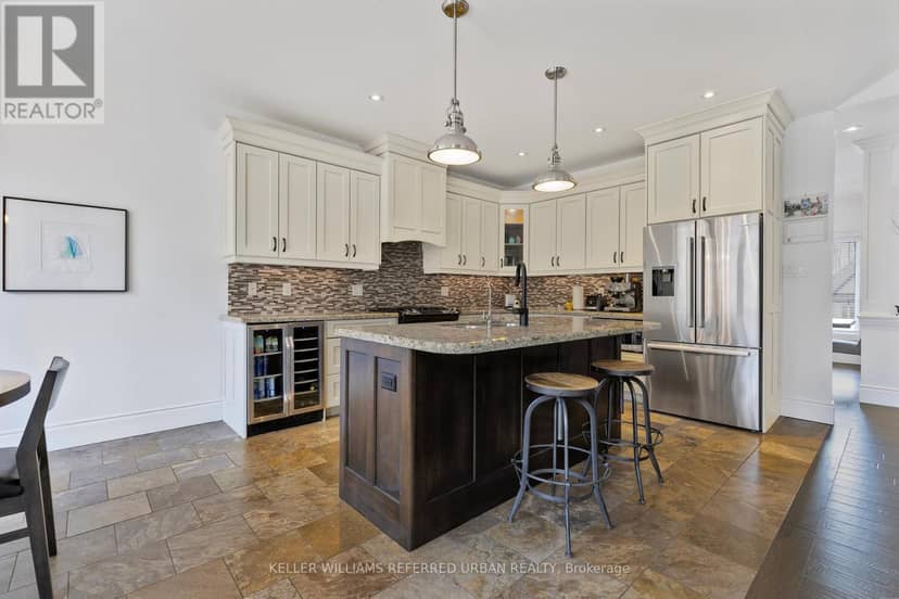 25 Heron Boulevard — photo 9 of 40