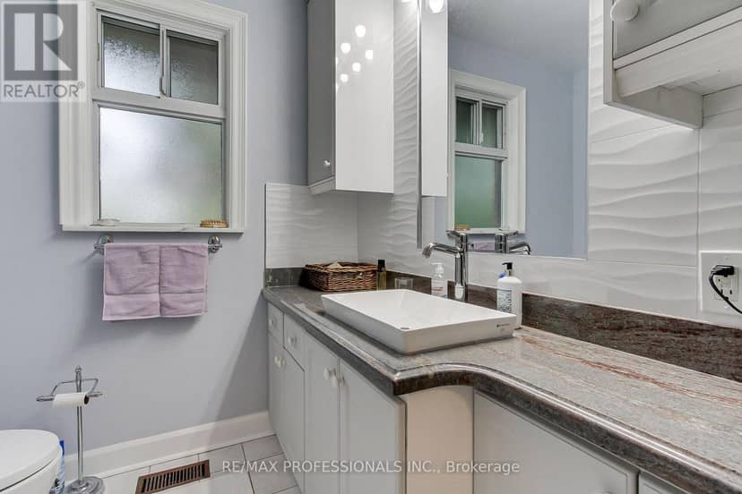 40 Cowley Avenue — photo 19 of 40