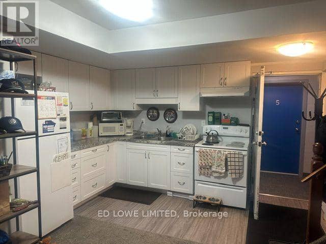 415 Main Street — photo 11 of 15