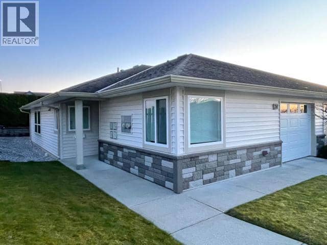 24-4415 MANSON AVE, Powell River, photo 2