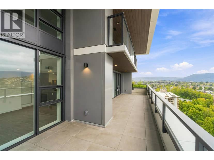 3302 2135 SPRINGER AVENUE, Burnaby, photo 2