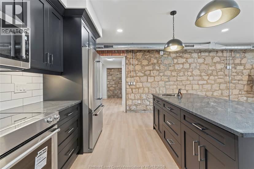 247 BROCK STREET Unit# 101 — photo 15 of 40