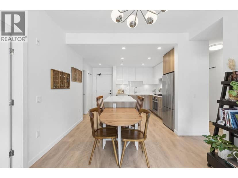 209 715 W 15TH STREET, North Vancouver, photo 8