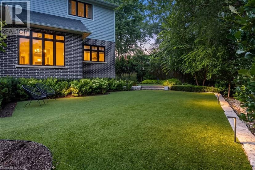 2458 MEADOWOOD Crescent — photo 40 of 40