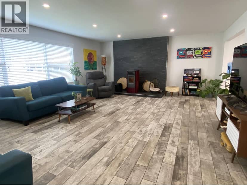 4725 MCCONNELL AVENUE, Terrace, photo 2