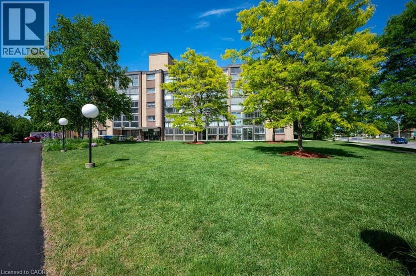 400 CHAMPLAIN Boulevard Unit# 406 — photo 37 of 40